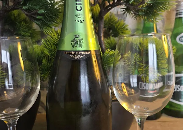 Lodge Lesny Zakatek I Male Bieszczady W Rzeszowie I Grill Starowiejska 6 *