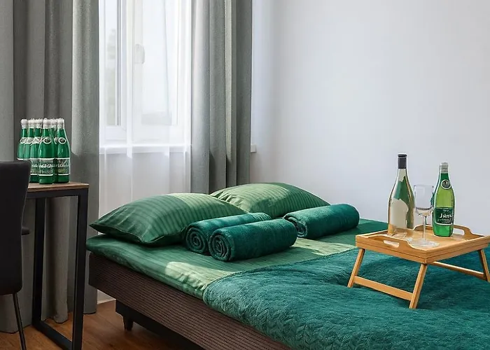 Lodge Lesny Zakatek I Male Bieszczady W Rzeszowie I Grill Starowiejska 6 *