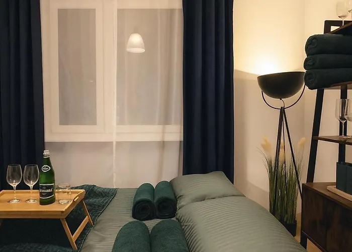 Lesny Zakatek I Male Bieszczady W Rzeszowie I Grill Starowiejska 6 Lodge *