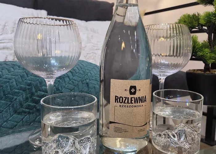 Lesny Zakatek I Male Bieszczady W Rzeszowie I Grill Starowiejska 6 Lodge *